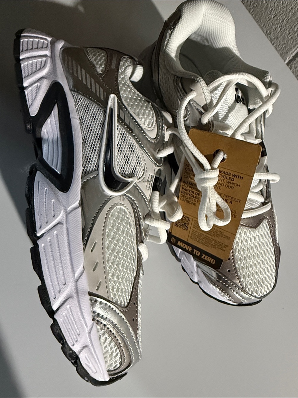 Nike v5 RNR - Picture 3 of 3